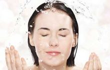 اشتباهات بزرگ در شست و شوی صورت که هرگز نمی دانستید!!