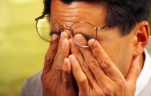 دلایلی که باعث خارش چشم میشود