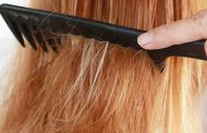 یک درمان طبیعی برای خشکی مو